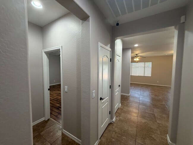 Building Photo - 2486 E Dulcinea Trail