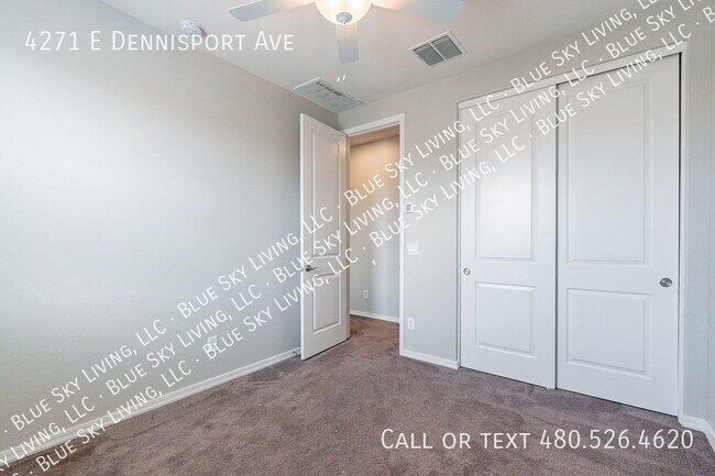 Building Photo - 4271 E Dennisport Ave