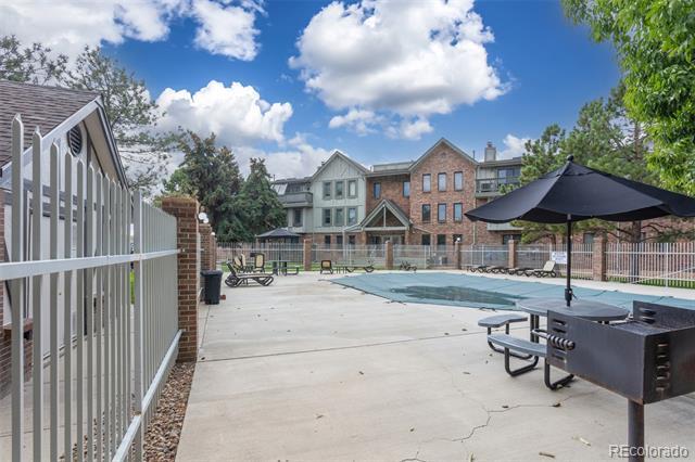 Building Photo - 6435 S Dayton St