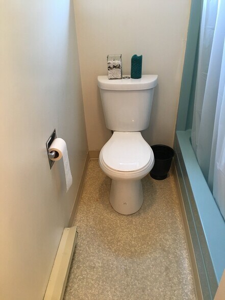 Building Photo - 114-116 Spruce St