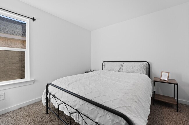 Building Photo - 7443 8th St