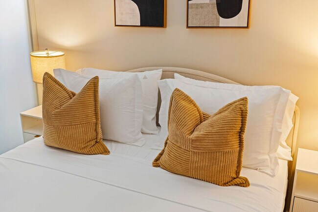 Building Photo - 309 Vine St