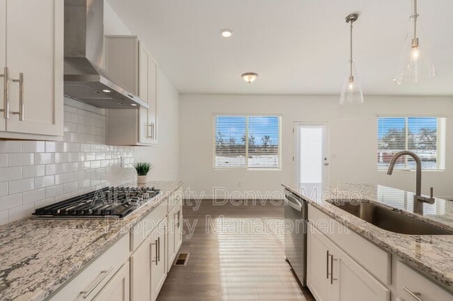 Building Photo - 15225 W 68th Pl