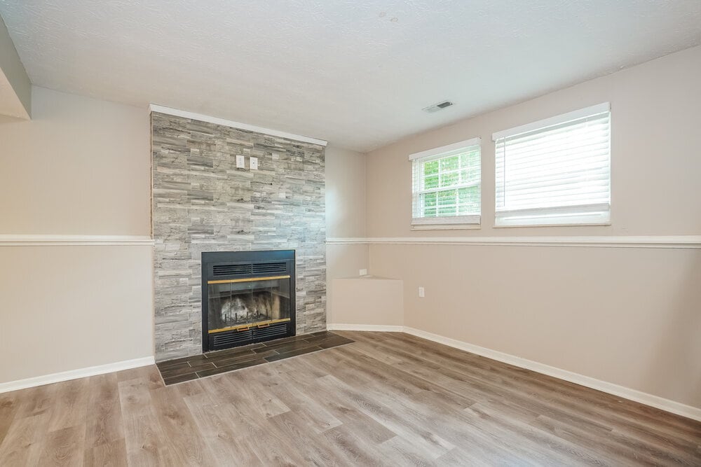 Building Photo - 3524 En-Joie Dr