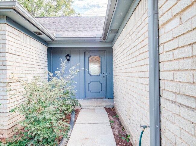 Building Photo - 3307 E Heatherock Cir