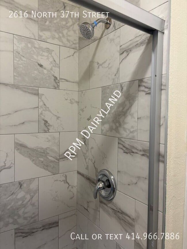 Building Photo - 2616 N 37th St