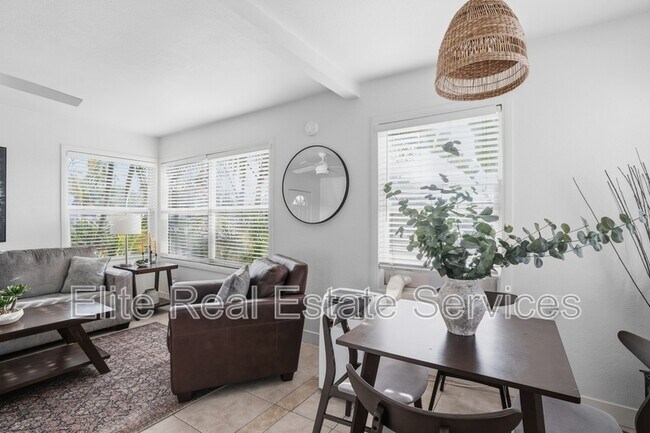 Building Photo - 2606 Juan St