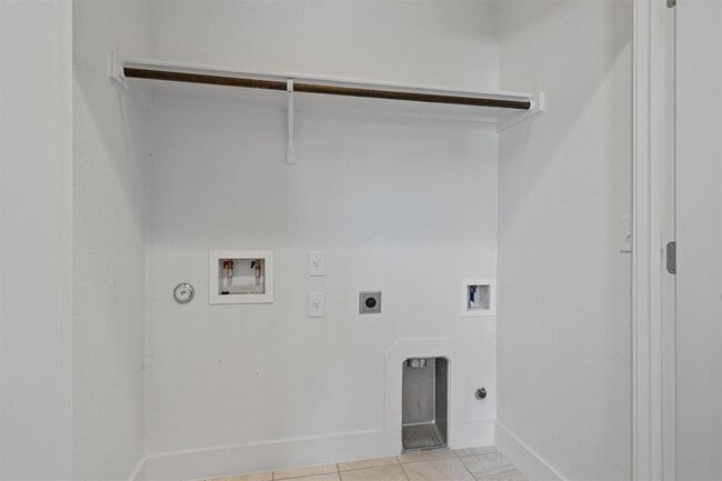 Building Photo - 9301 Cardinals Nest Ln