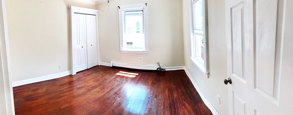 Bedroom - 172 Highland Ave