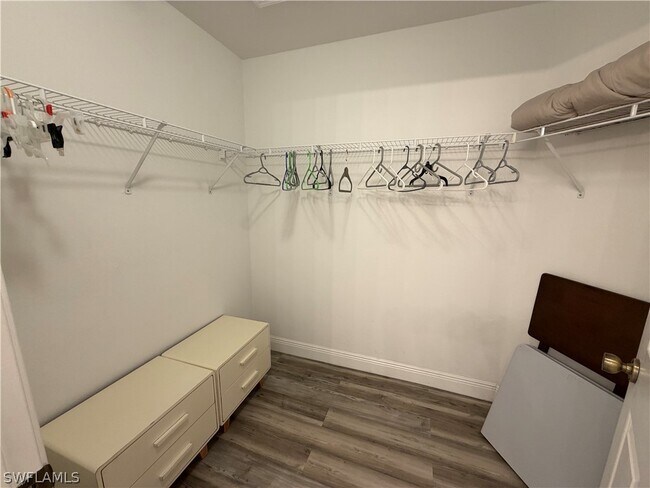 Building Photo - 26699 Little John Ct