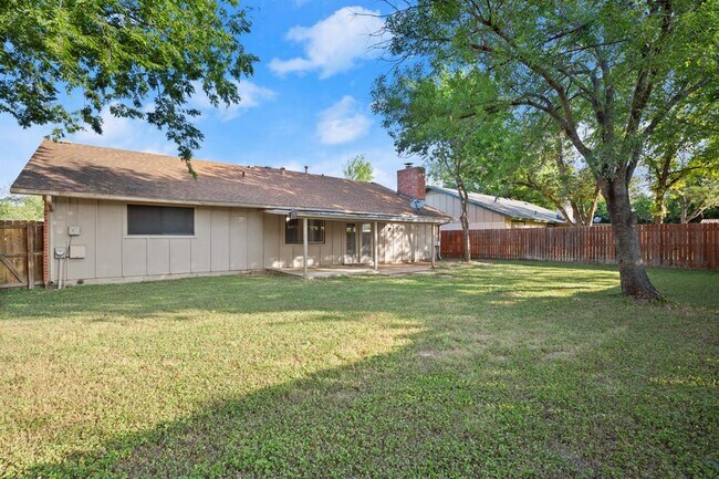 Building Photo - 10703 Parkfield Dr