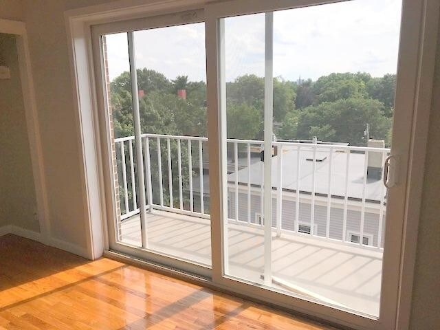 Building Photo - 70 Park Ave