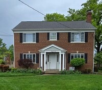 Building Photo - Mt Airy