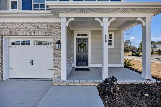 Building Photo - 600 Wetherbrooke Way