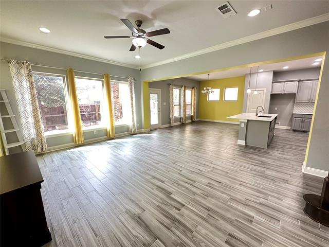 Building Photo - 6329 Saddlebrook Way