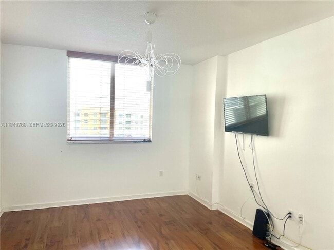 Building Photo - 18800 NE 29th Ave