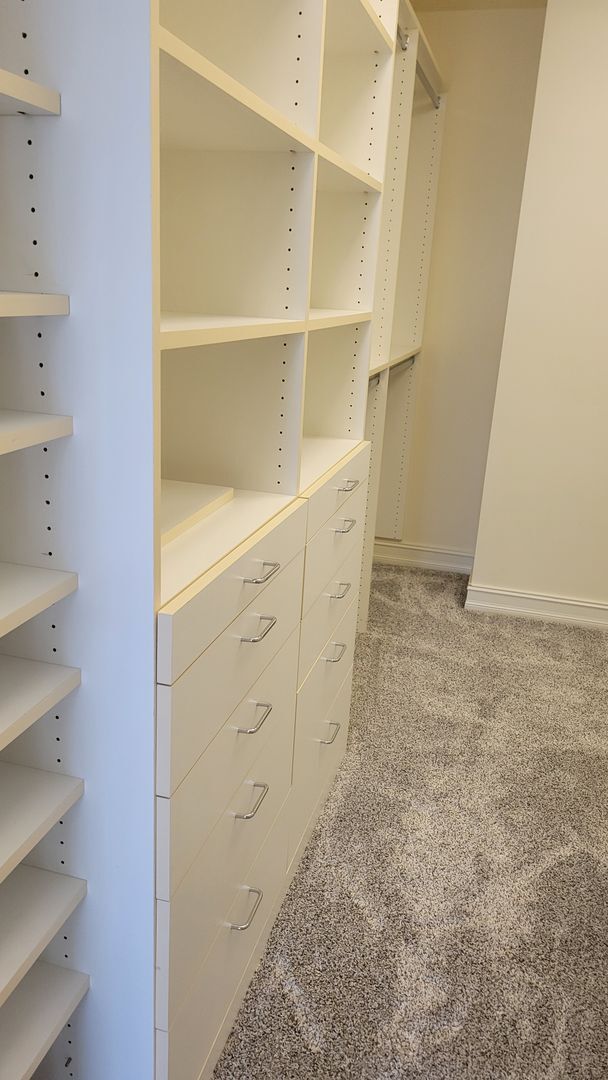 Building Photo - Seasonal/short term 3/2 renovated Ritz Carlton beauty with long water views