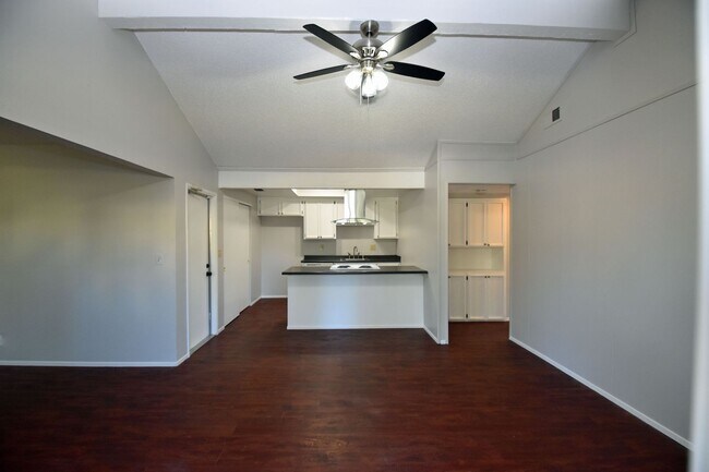 Building Photo - 5902-5902 Bourbon Dr