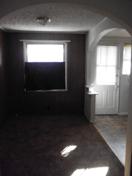 Building Photo - 3827 Saint Margaret St