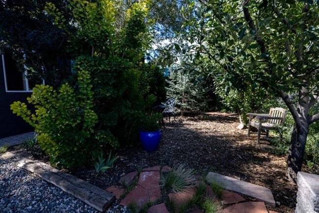Building Photo - Modern Comfort with Fireplace & Yard | 2BR...