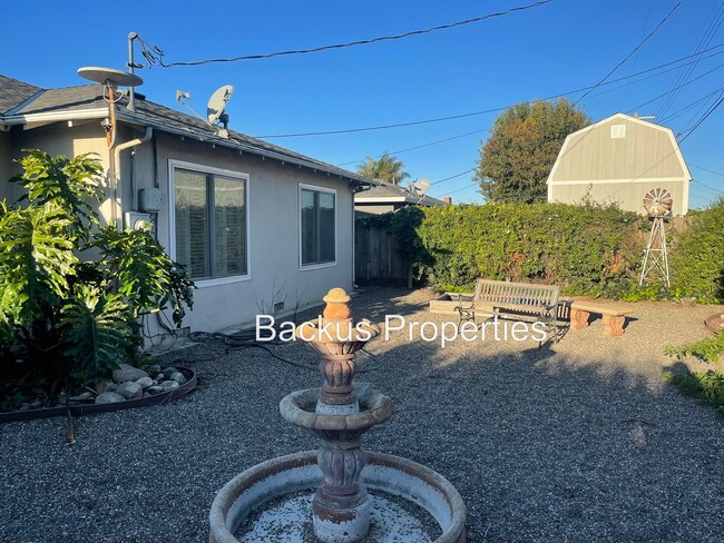 Building Photo - Great Home in South Salinas