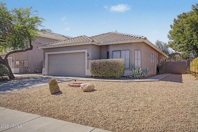 Building Photo - 8868 W Laurel Ln