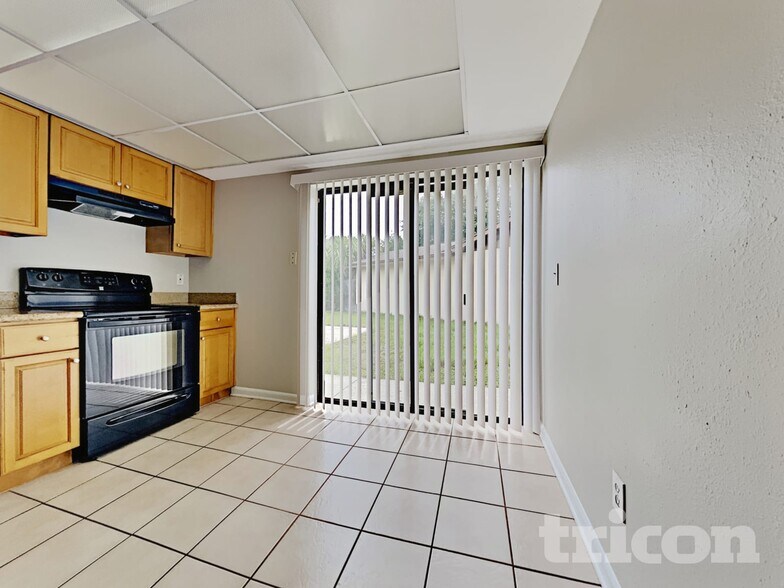 Building Photo - 5008 Dollarway Ct