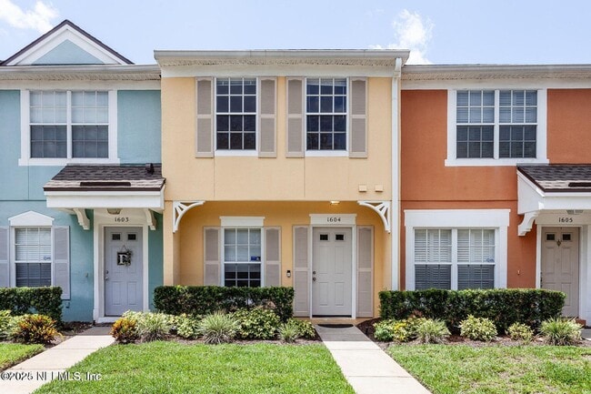 Primary Photo - 12311 Kensington Lakes Dr