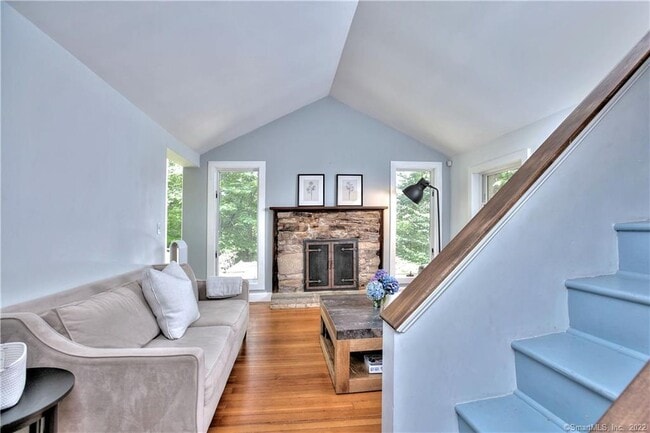 Building Photo - 14 Spruce Hill Rd
