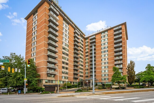 Building Photo - 1 E University Pkwy