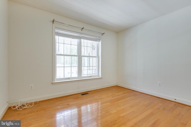 Building Photo - 11746 MD-108