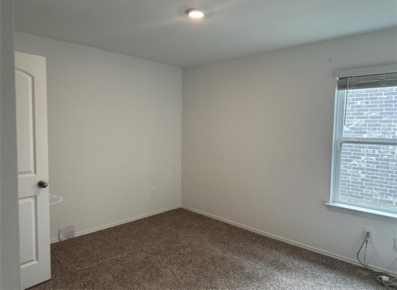 Building Photo - 24042 Breckenridge Hts Ln