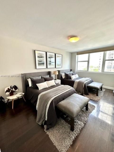 Building Photo - 20201 E Country Club Dr