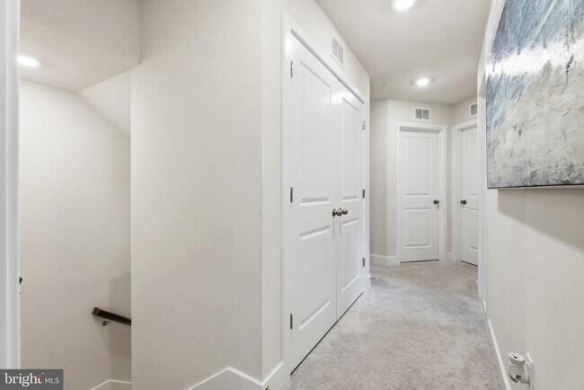 Building Photo - 6815 Winterhill Ln