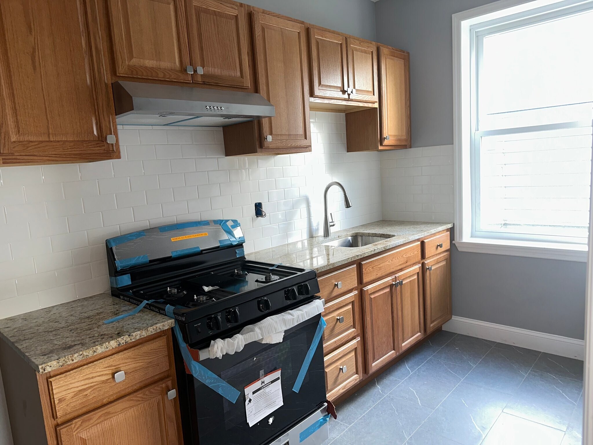 Building Photo - 804 Avenue C