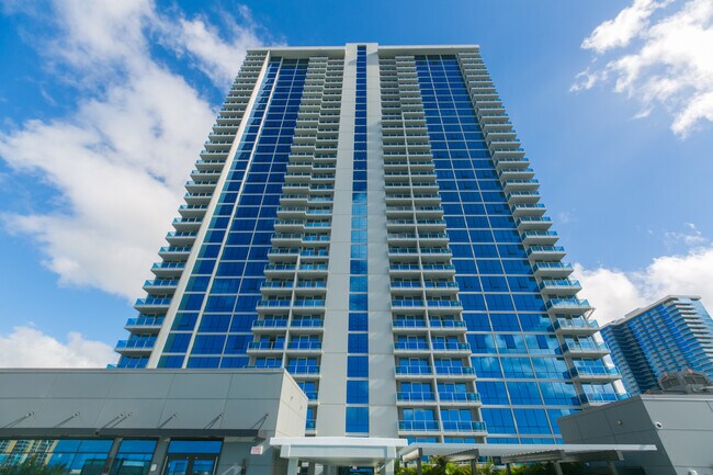 Building Photo - 1391 Kapiolani Blvd