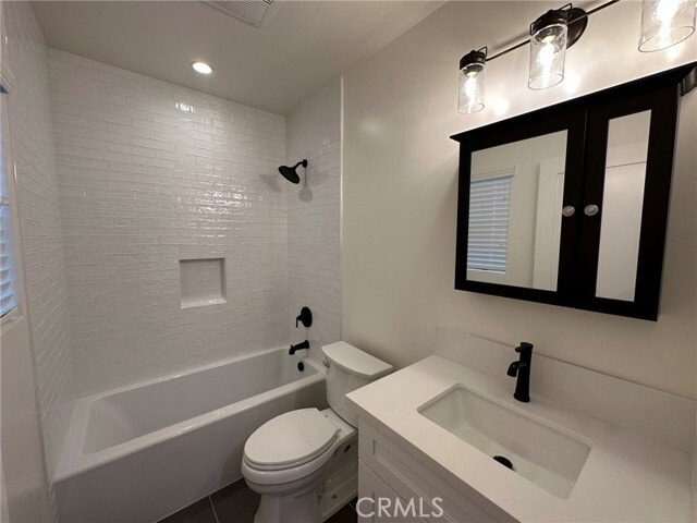 Building Photo - 1155 N Currier Ave