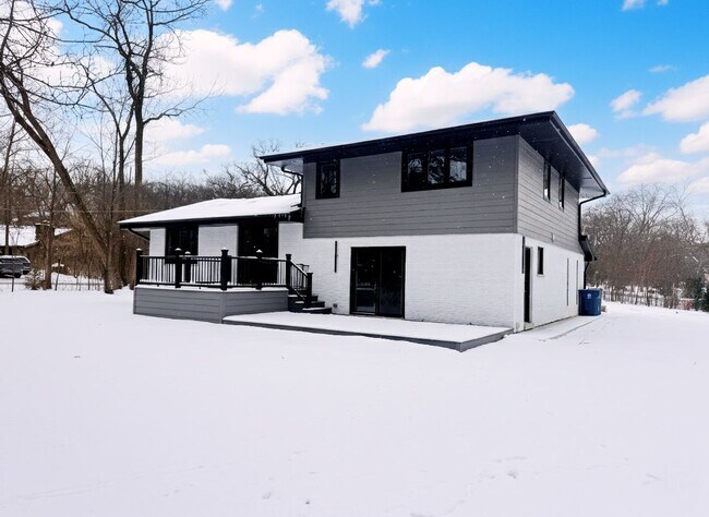 Building Photo - 12407 91st Ave