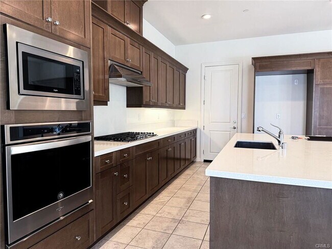 Building Photo - 20808 Spruce Cir