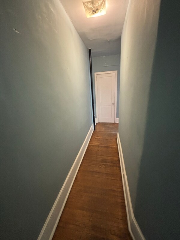 Building Photo - 1003 W Main St