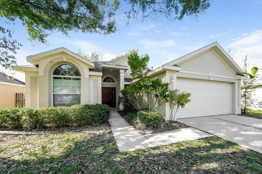 Primary Photo - 28454 Meadowrush Way