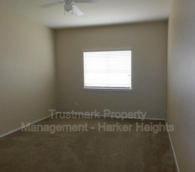 Building Photo - 6202 Suellen Ln