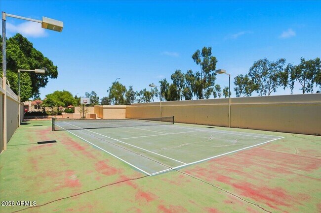 Building Photo - 2157 E Alameda Dr