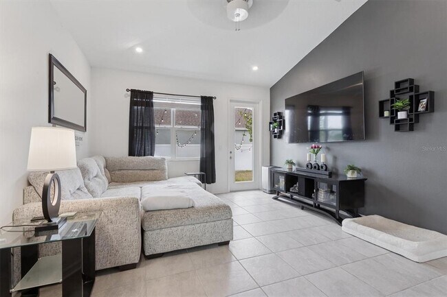 Building Photo - 4352 Reisswood Lp