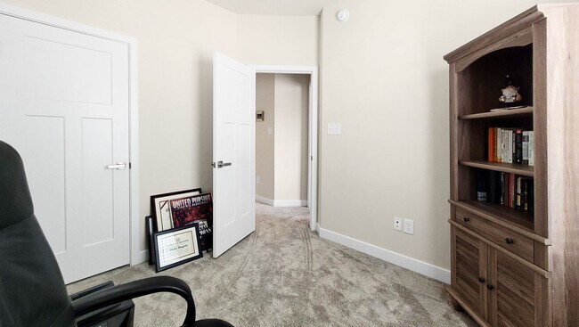 Building Photo - Exceptional Luxury Townhouse with 2 Car Ga...