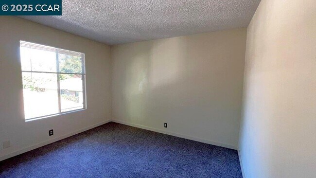 Building Photo - 4260 Clayton Rd