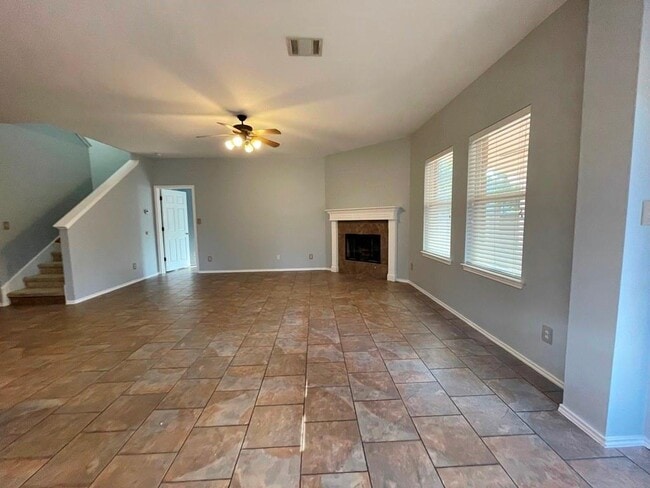 Building Photo - 9432 Castle Pines Dr