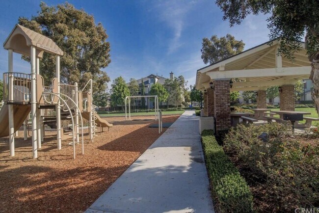 Surrounding Parks - 15213 Linden Way