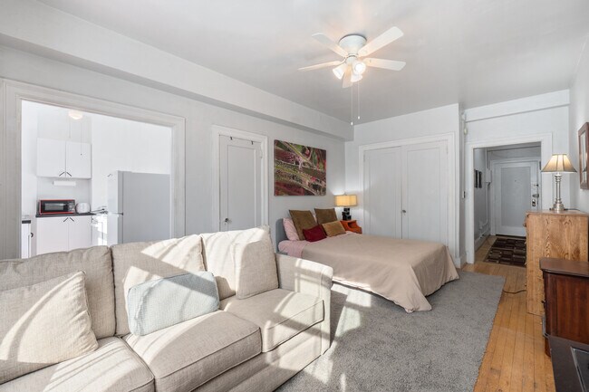 Building Photo - 1101 L St NW