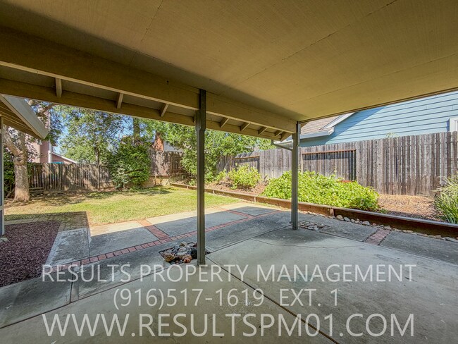 Building Photo - 112 Dyrell Way